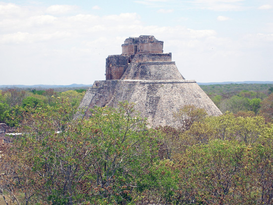 Uxmal Wahrsagerpyramide in Mexiko